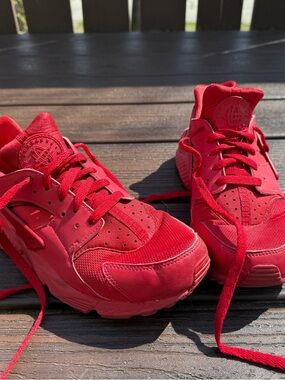 Nike All-Red Women's Casual Sneakers